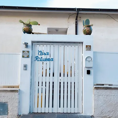 Casa Rituzza サン・レオーネ